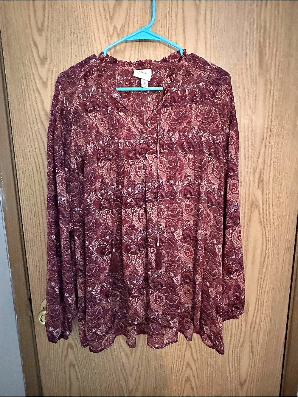 Rose Paisley Long Sleeve Blouse in Burgundy Size XL Like New